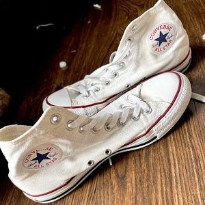 Unisex Converse All-Stars Size 7/9